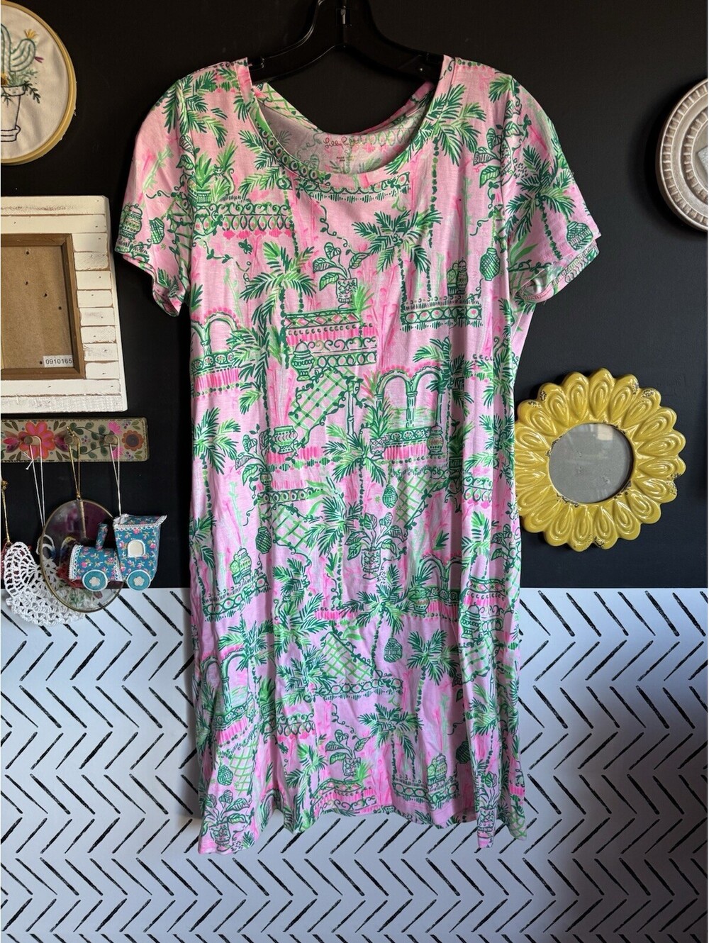 Lilly Pulitzer Cody Pink Tshirt Dress Size Small - Picture 1 of 3